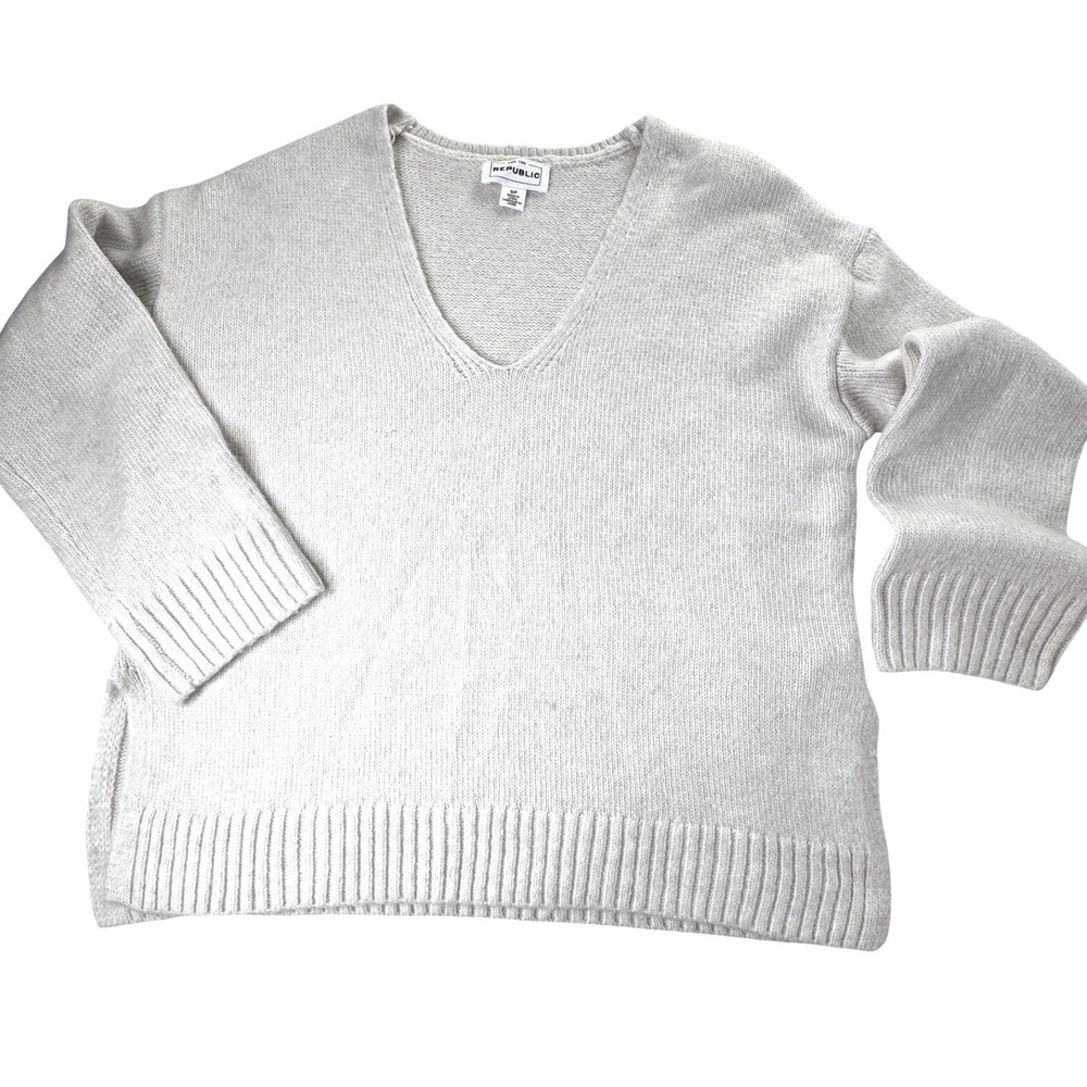 For the Republic Women Cream Oatmeal V-Neck Knit Sweater Side Slits Size S